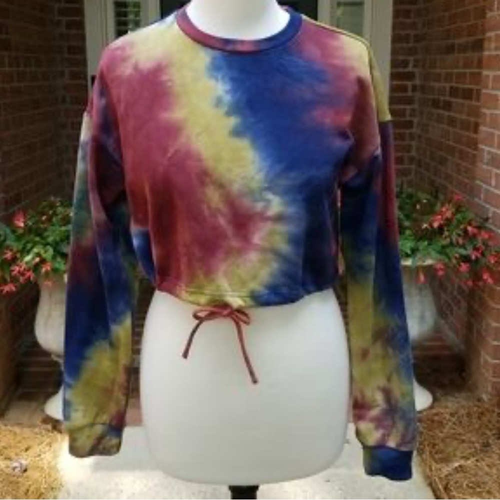 Tie Dye Crop Cinch Waist Sweatshirt